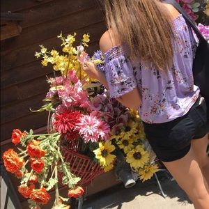 Strapless lilac shirt